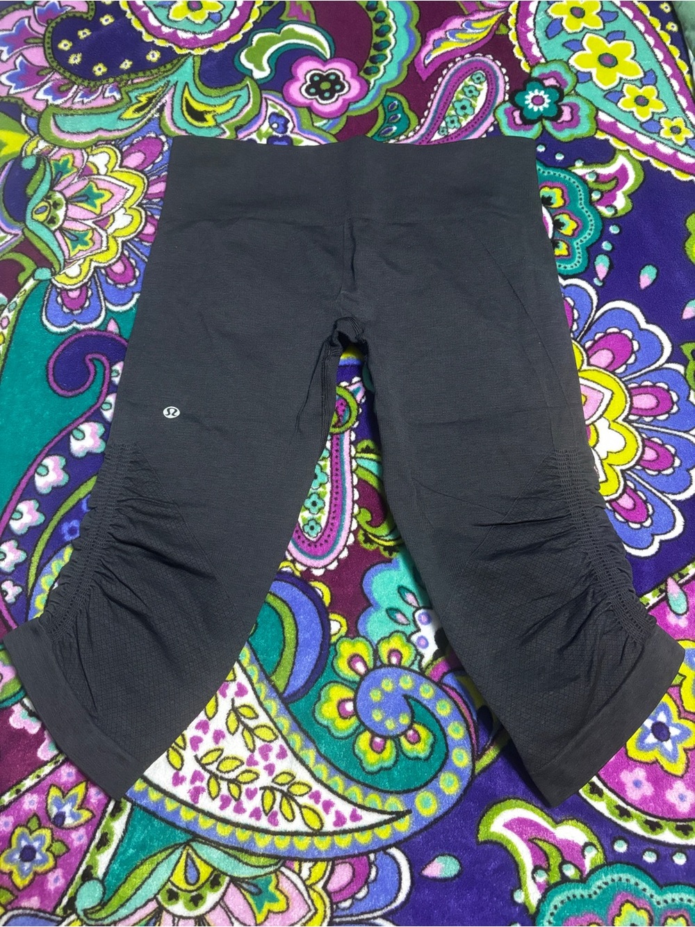 lululemon athletica Charcoal Gray Women’s Ruched Capri Leggings